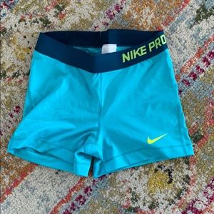 Nike Pro dry fit shorts - medium